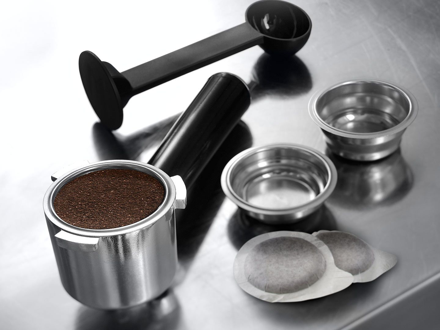 КОФЕВАРКА DELONGHI Dedica Style EC 685.M