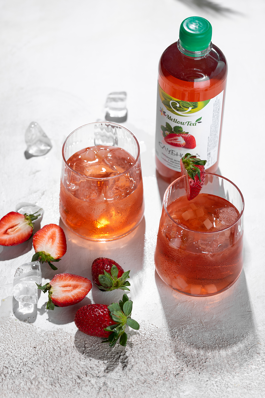 Холодный зеленый чай MellowTea Клубника 0,5 л